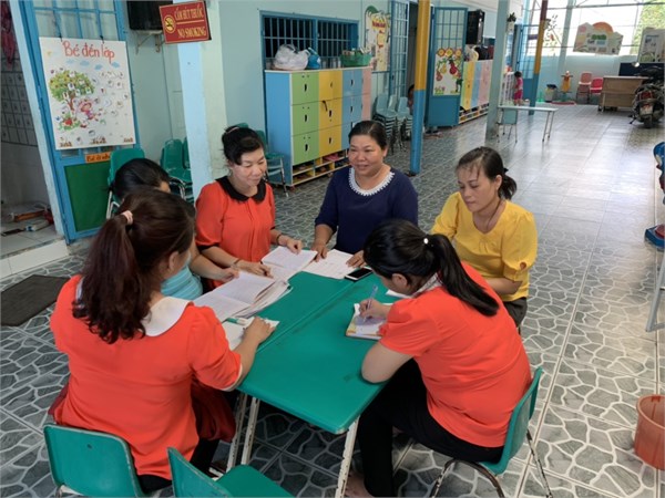 HỌP TỔ LÁ.jpg